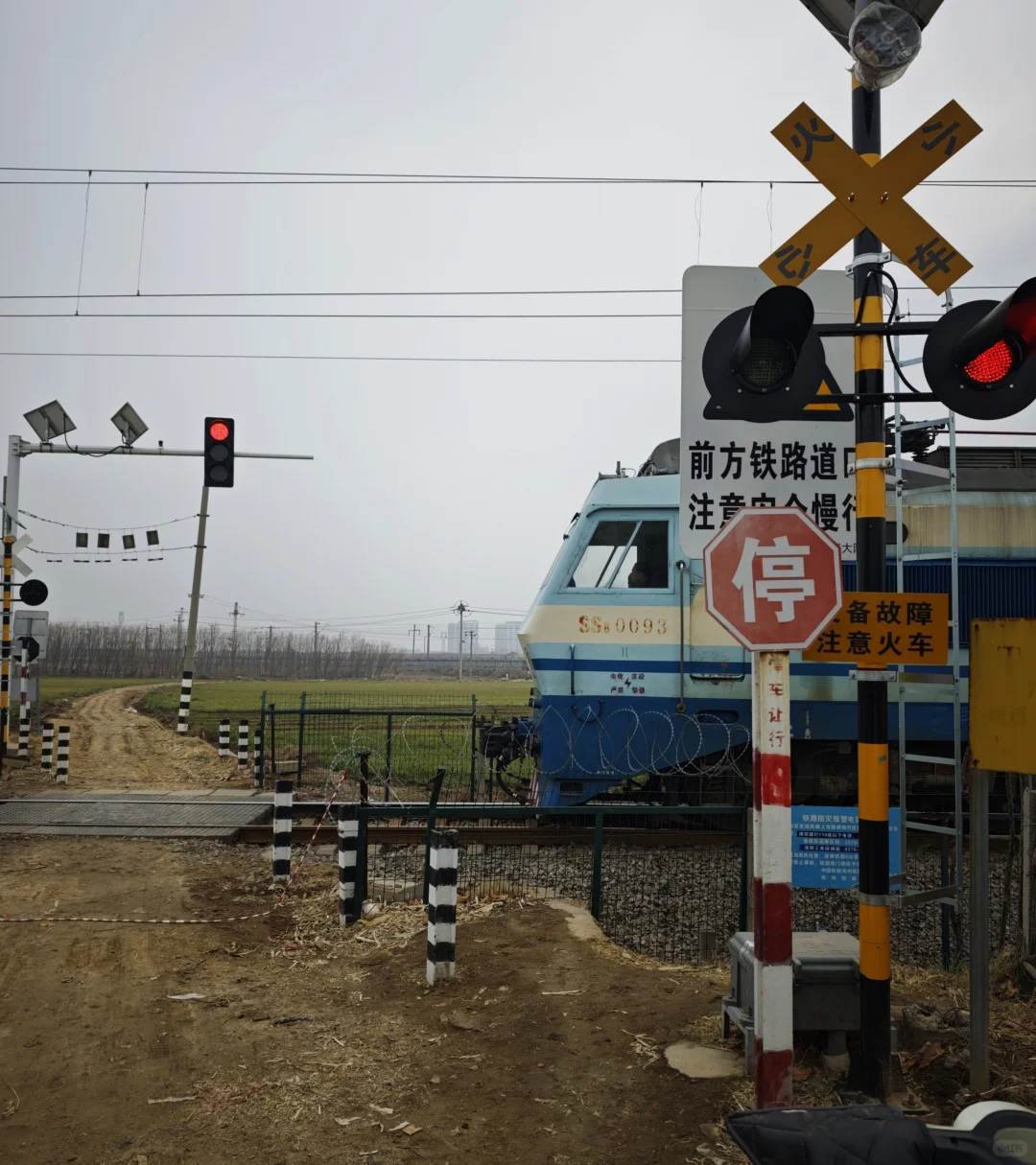 想看看大家拍的铁路照片～