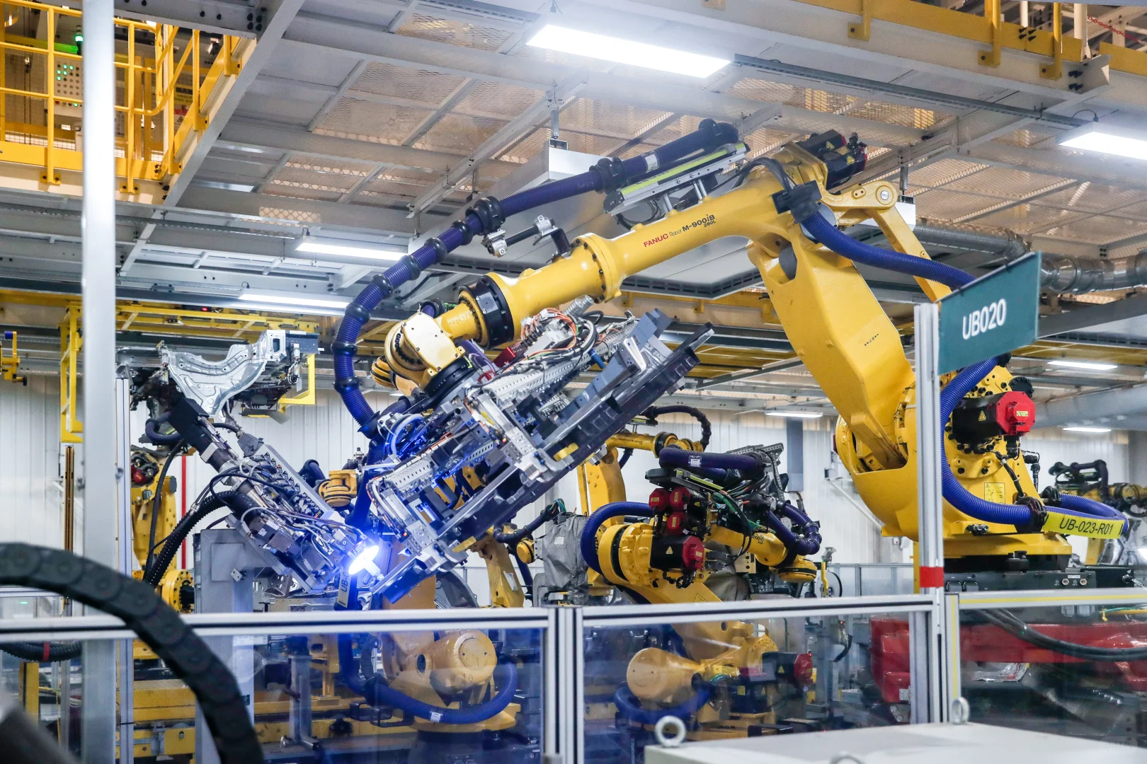 参观完理想工厂，我对造车有了新的理解