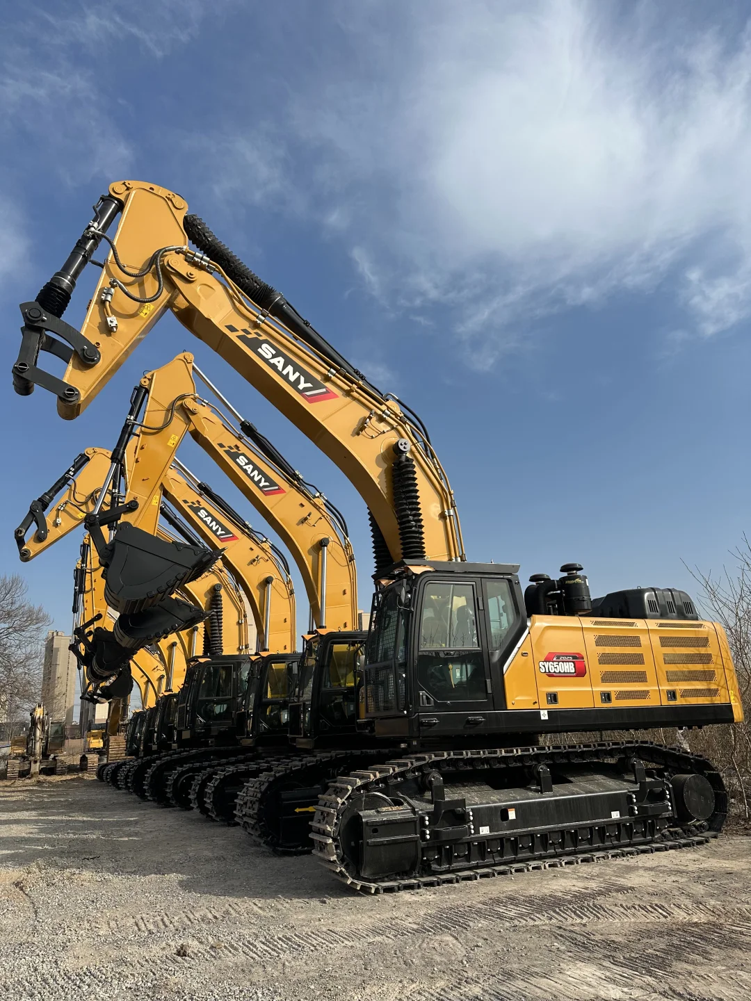 河南三一挖掘机一级代理商