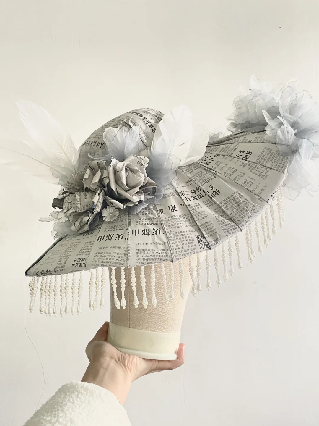 报纸帽子手工作品