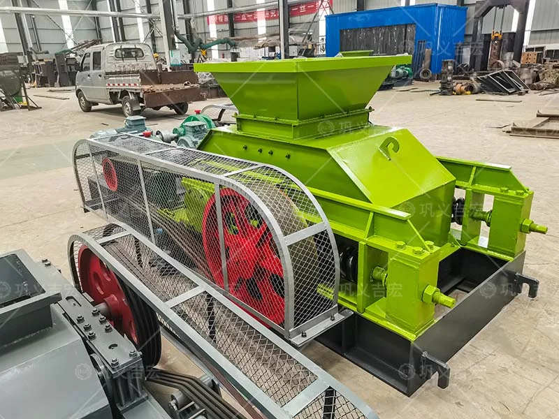 高效低粉破碎增碳剂狼牙齿辊破碎机表现如何