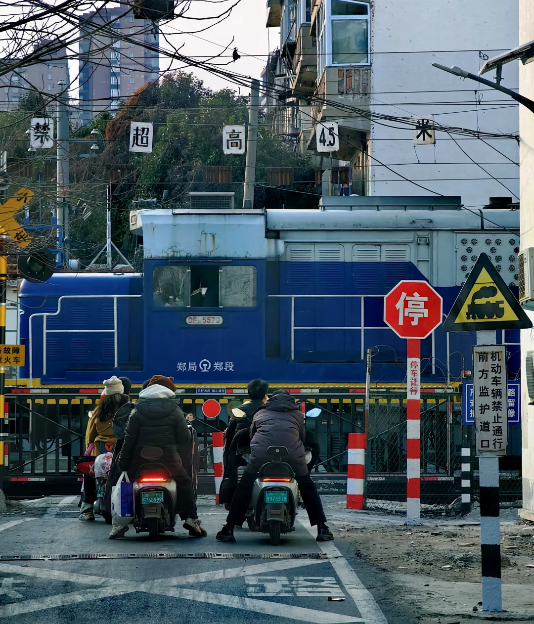 想看看大家拍的铁路照片～
