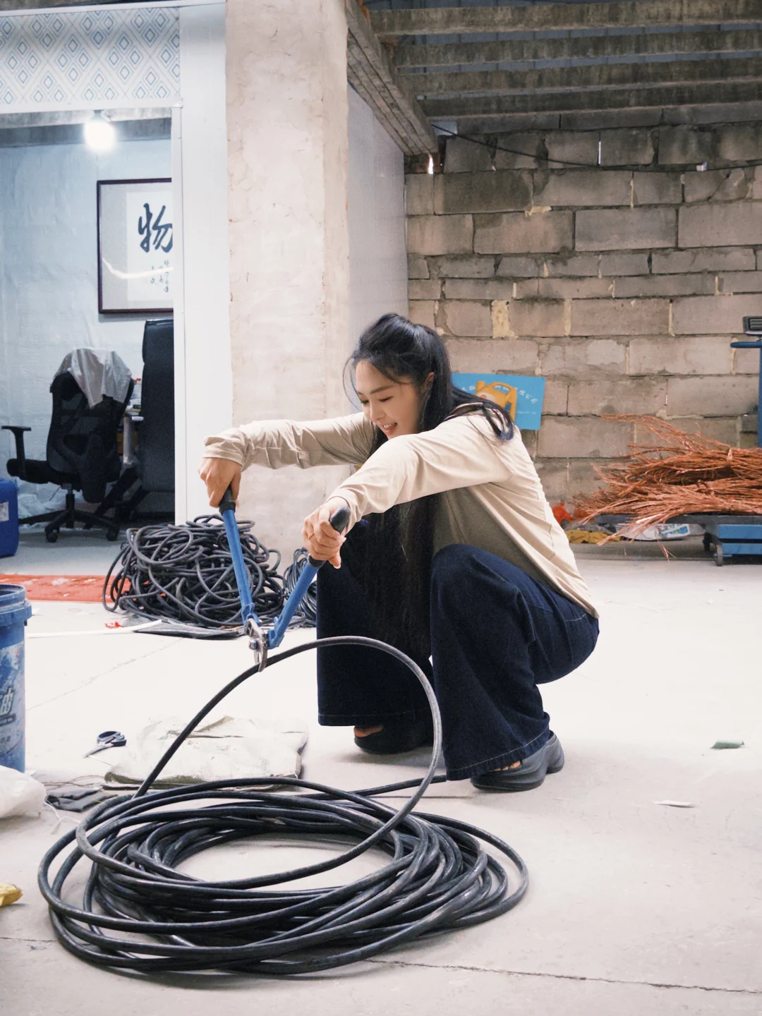 闺蜜在买包，我在收电缆：靠废铜烂铁月入3w