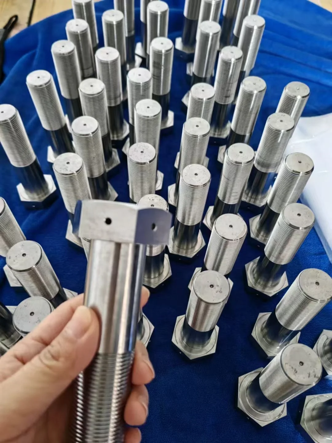 钛合金螺丝加工 钛合金螺母加工 钛合金零部