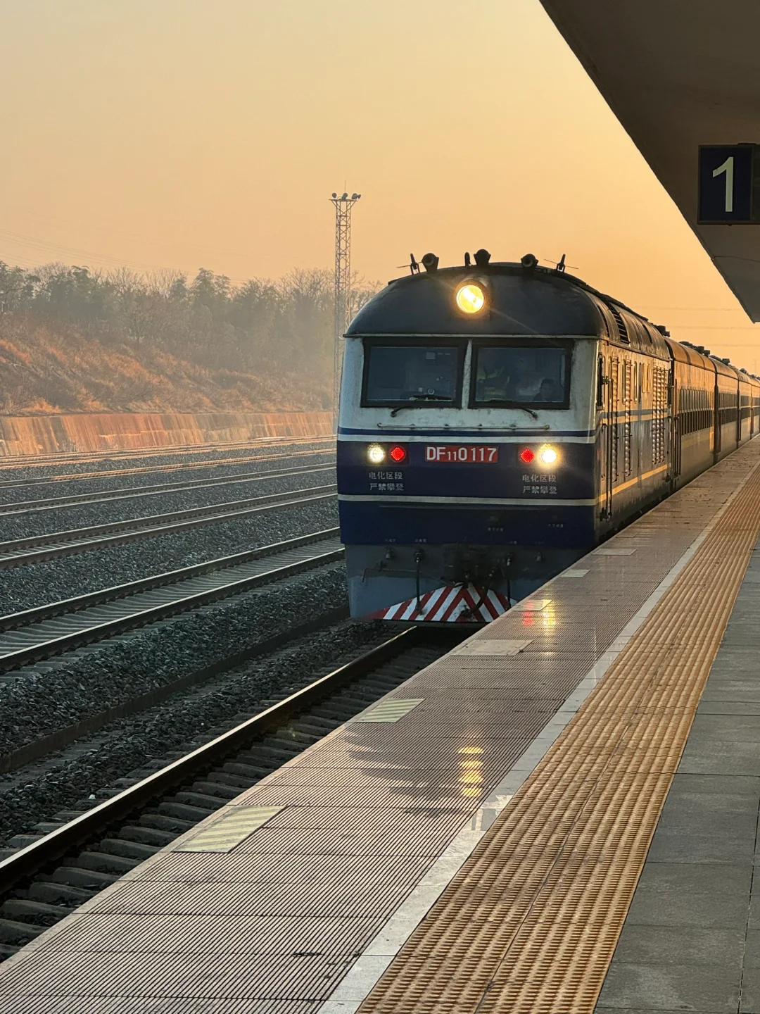 绿皮火车｜十年再坐