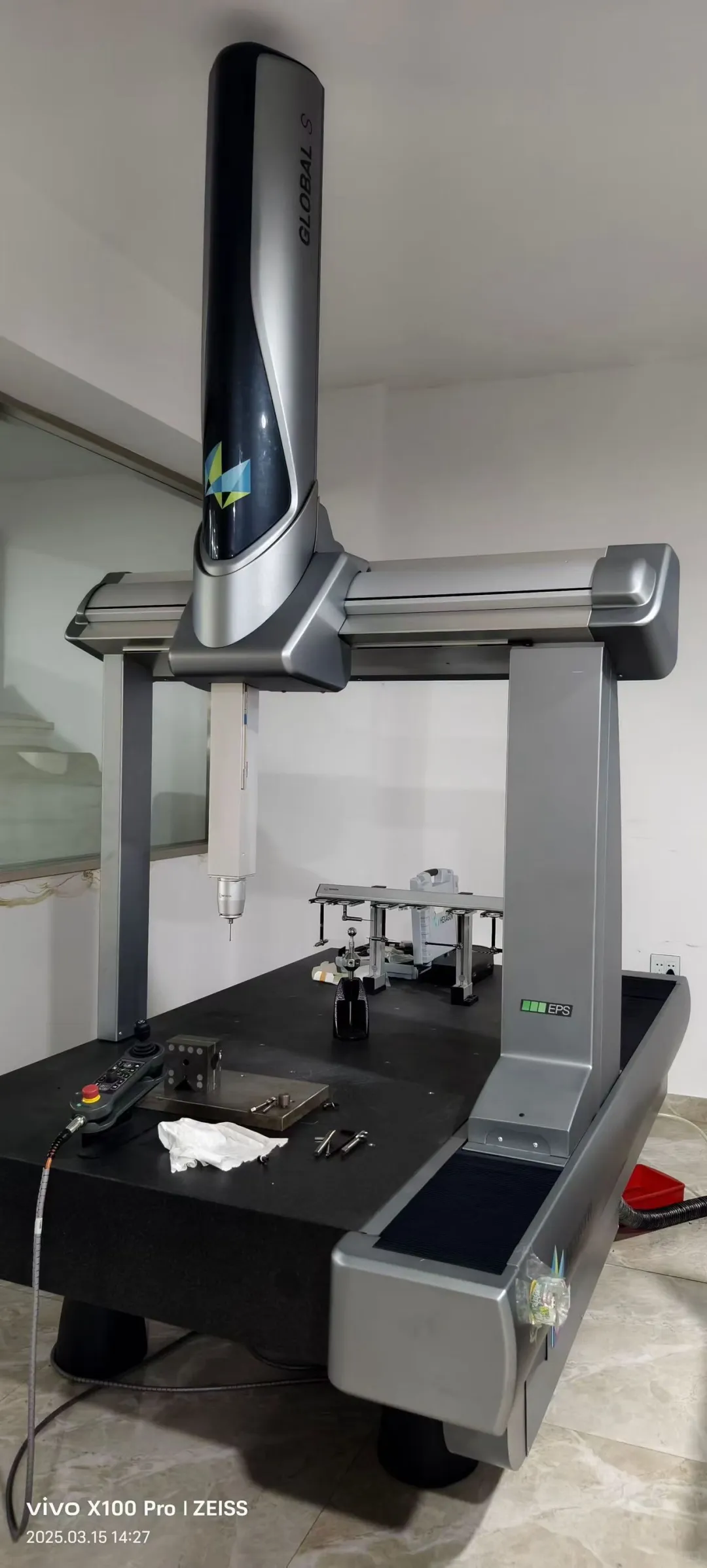 出售一台海克斯康GLOBALS 三坐标测量仪