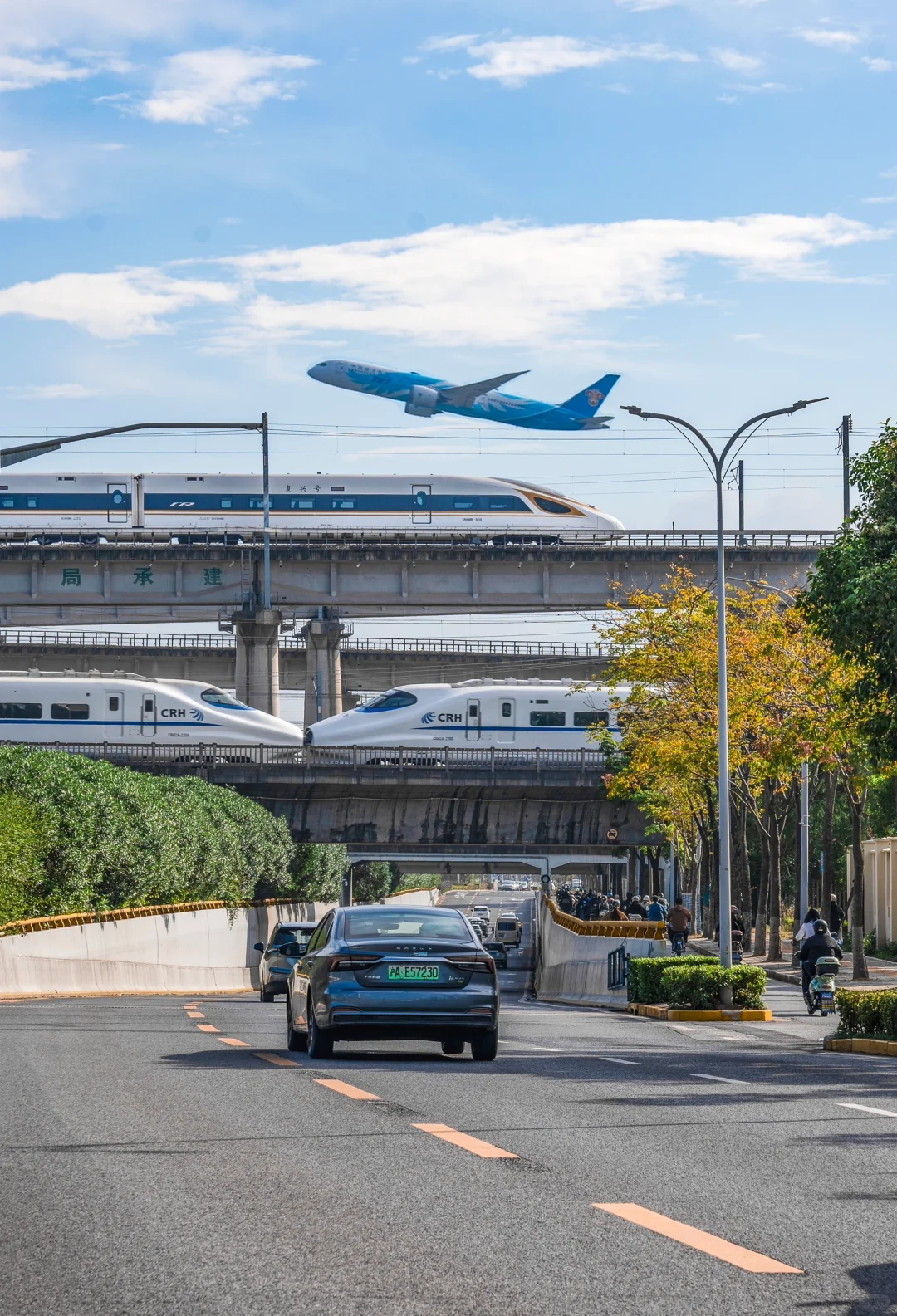就在上海❗️我竟然拍到了“时代的同框”❗️
