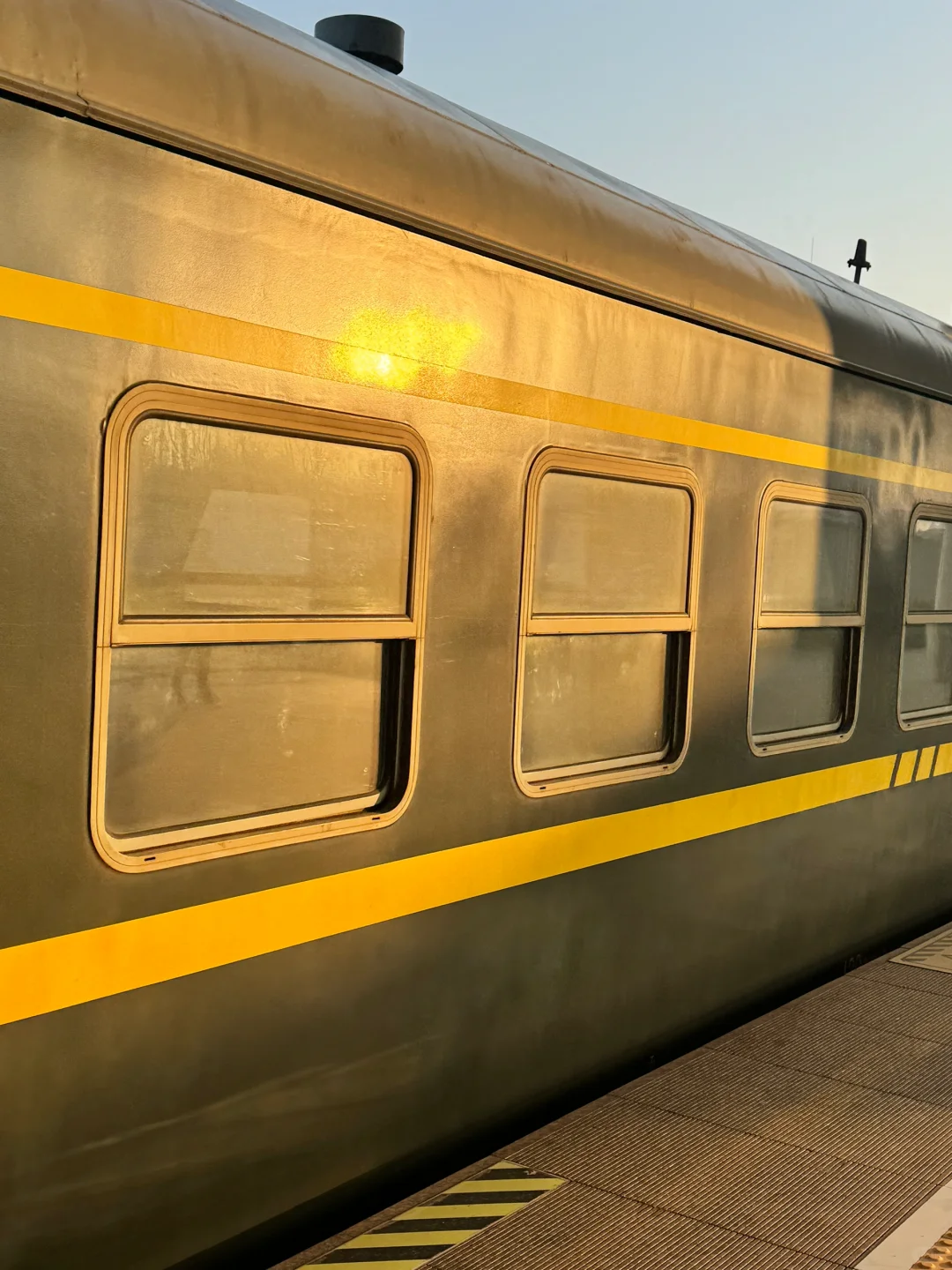 绿皮火车｜十年再坐