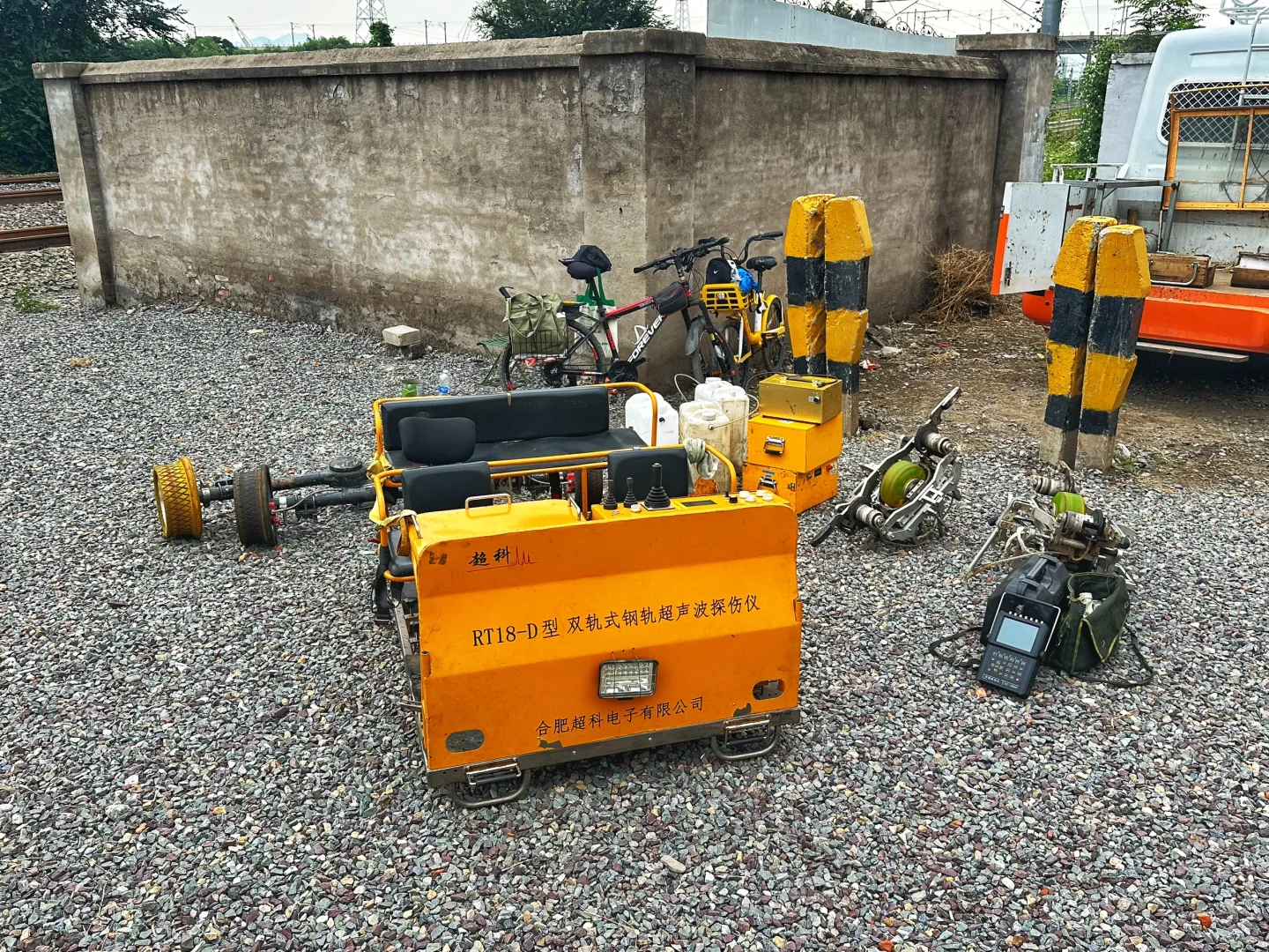 你们见过铁路钢轨上的“卡丁车”吗？