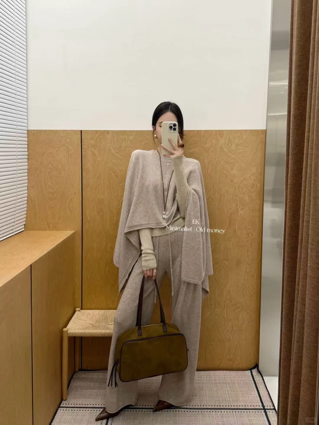 针织批发找源头｜秋款针织衫刚下生产线?