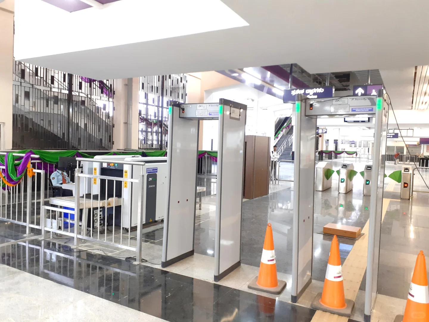 ? 地铁 安检监测系统