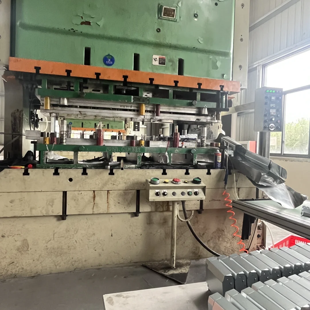 来来来，这台压机你见过吗？