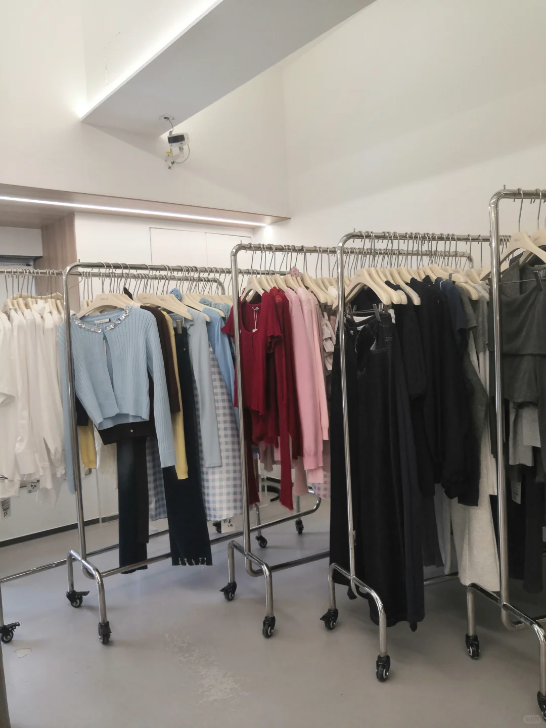 服装拿货的高质货源❗️❗️可线下参观展厅