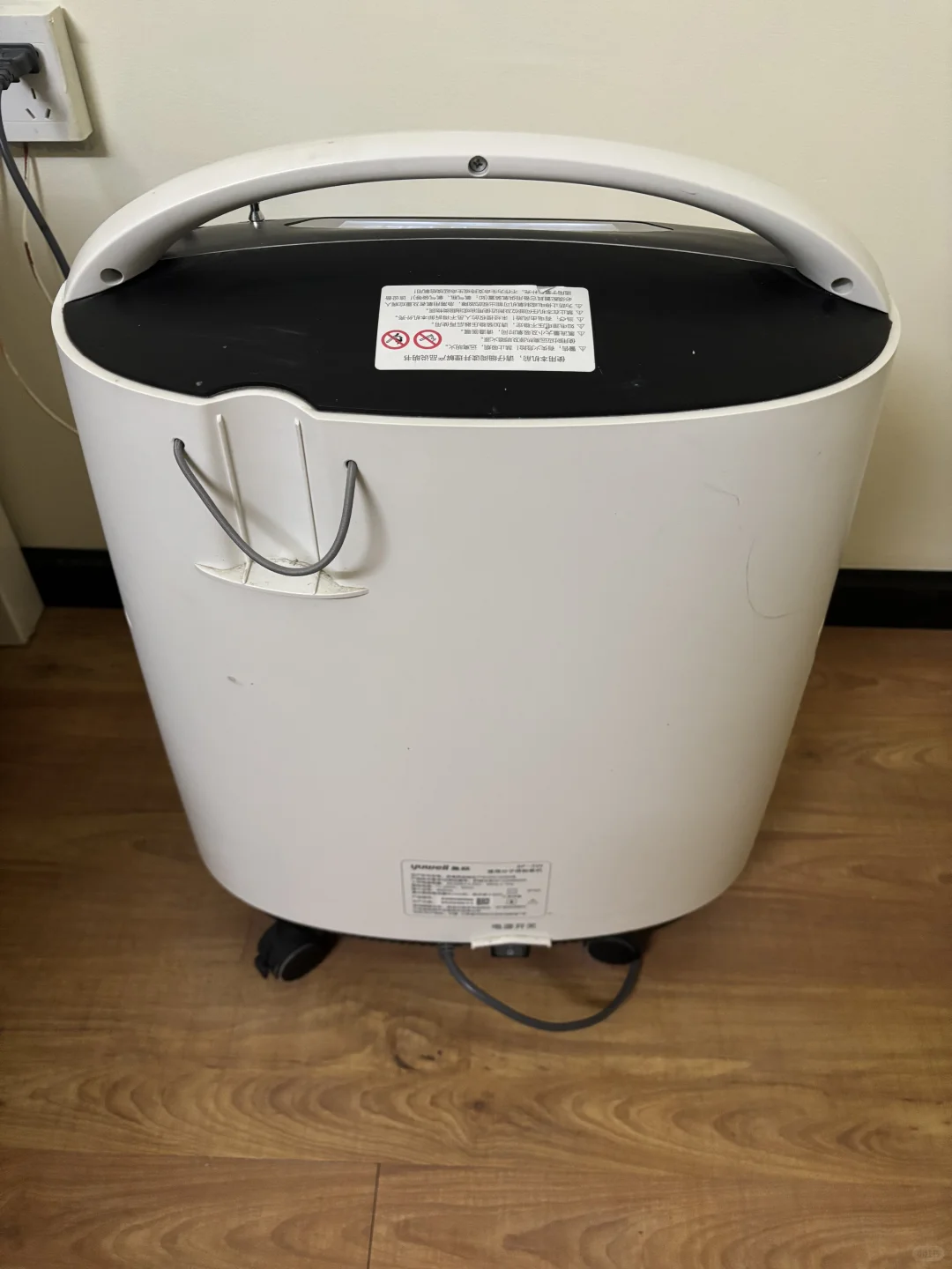 出鱼跃制氧机8F-5W