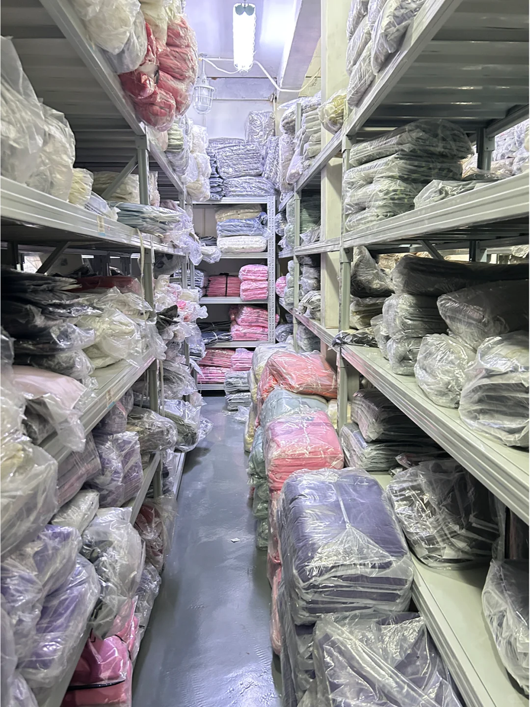 别看了，我们就是源头女装供应链！