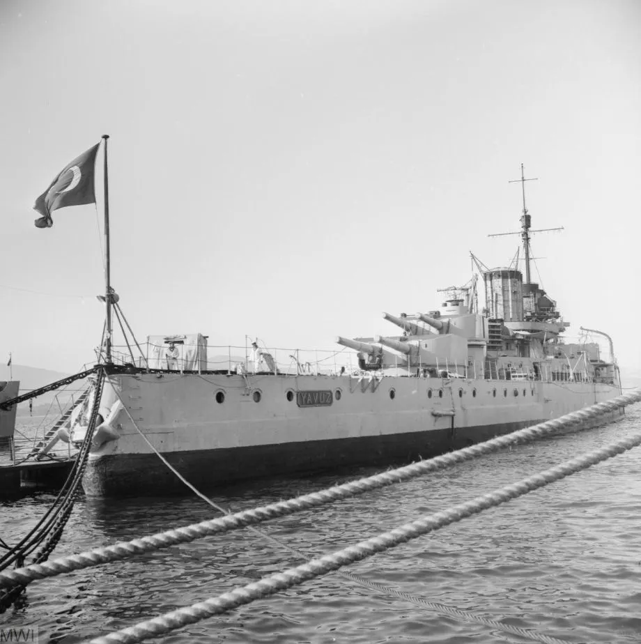 退役后的戈本号战列巡洋舰细节图欣赏