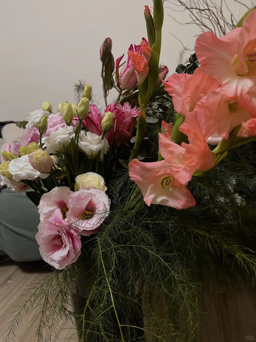 今晚估计要看着自己插的花睡不着了