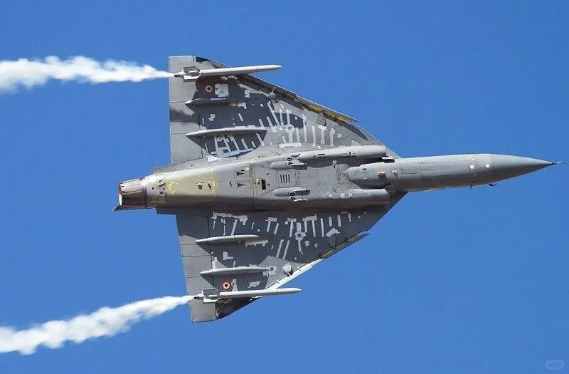 印度“光辉”战斗机