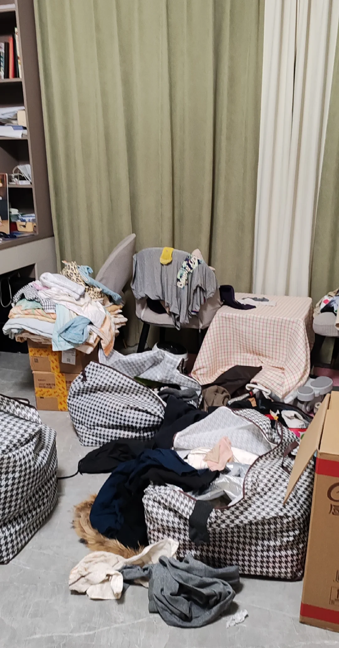 求救，旧衣服每年都这样打包