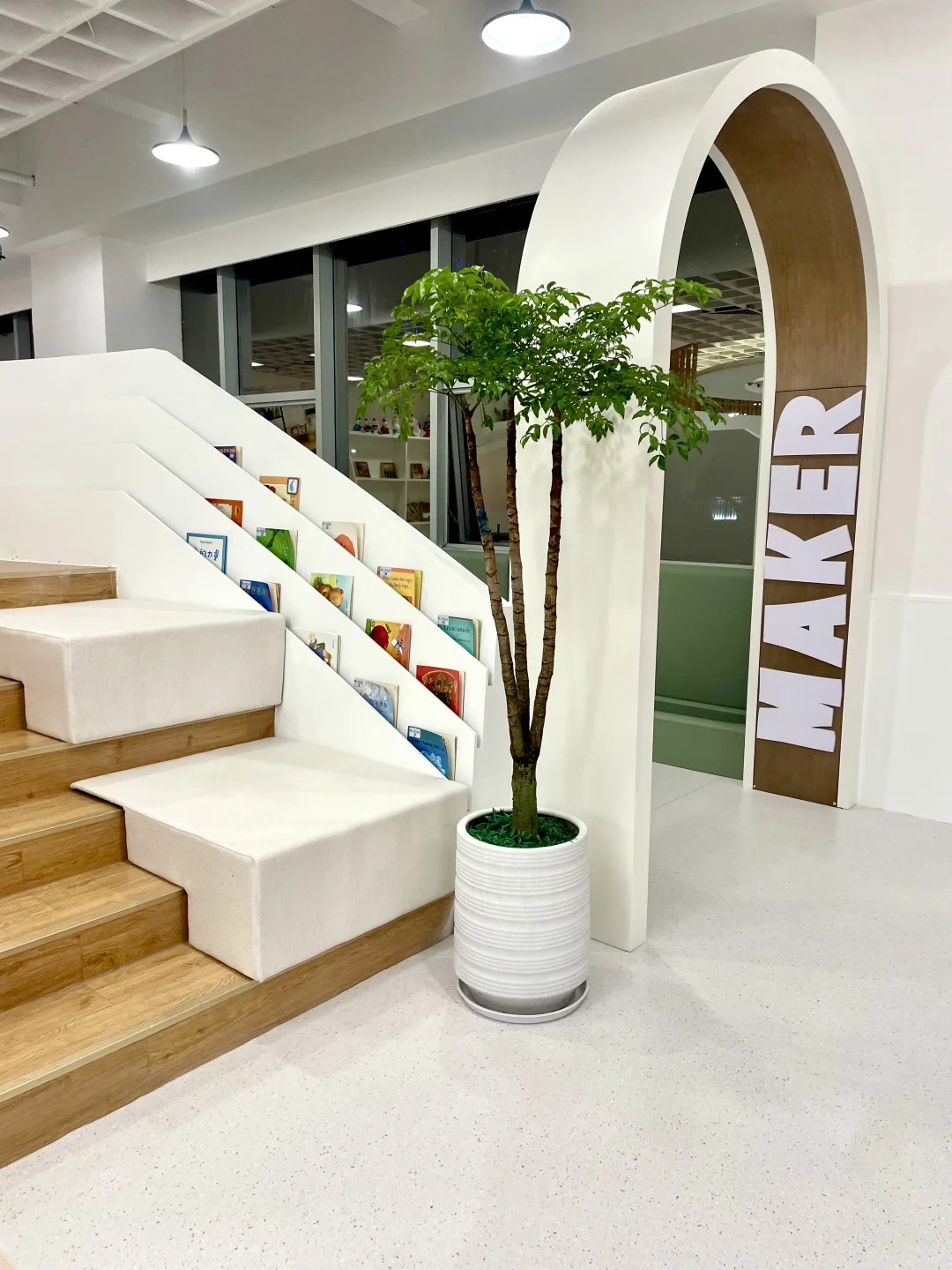 室内落地绿植花卉