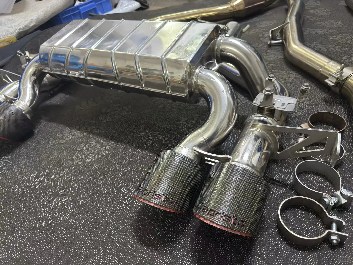 宝马G80 M3/G82 M4专用Capristo中尾段排气