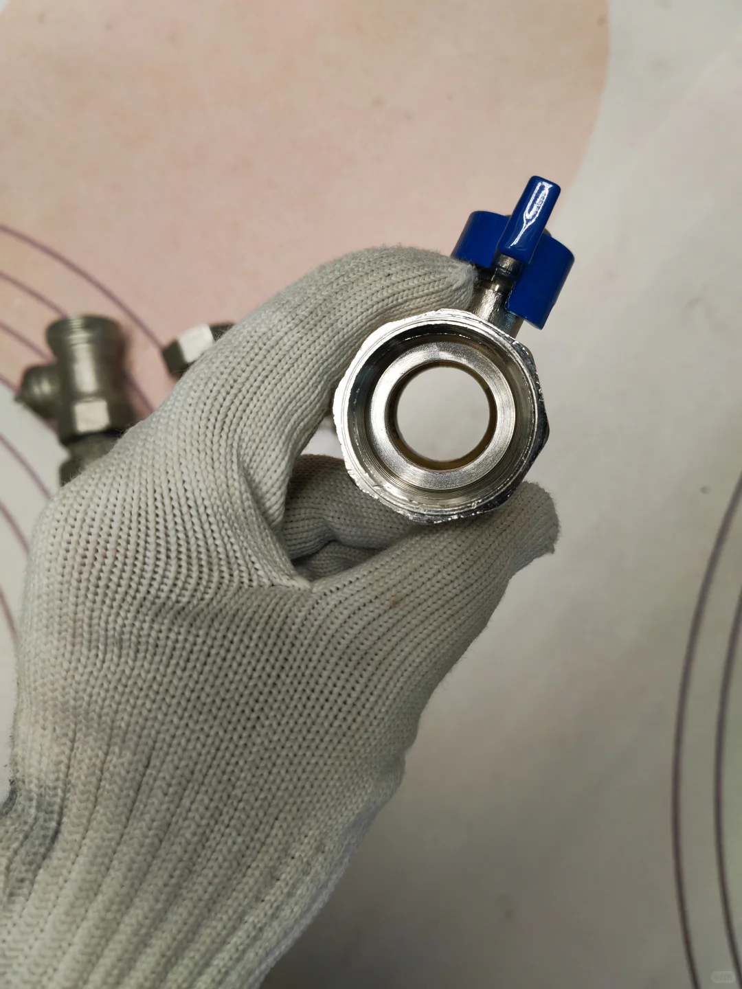 暖气温控阀自己就能换