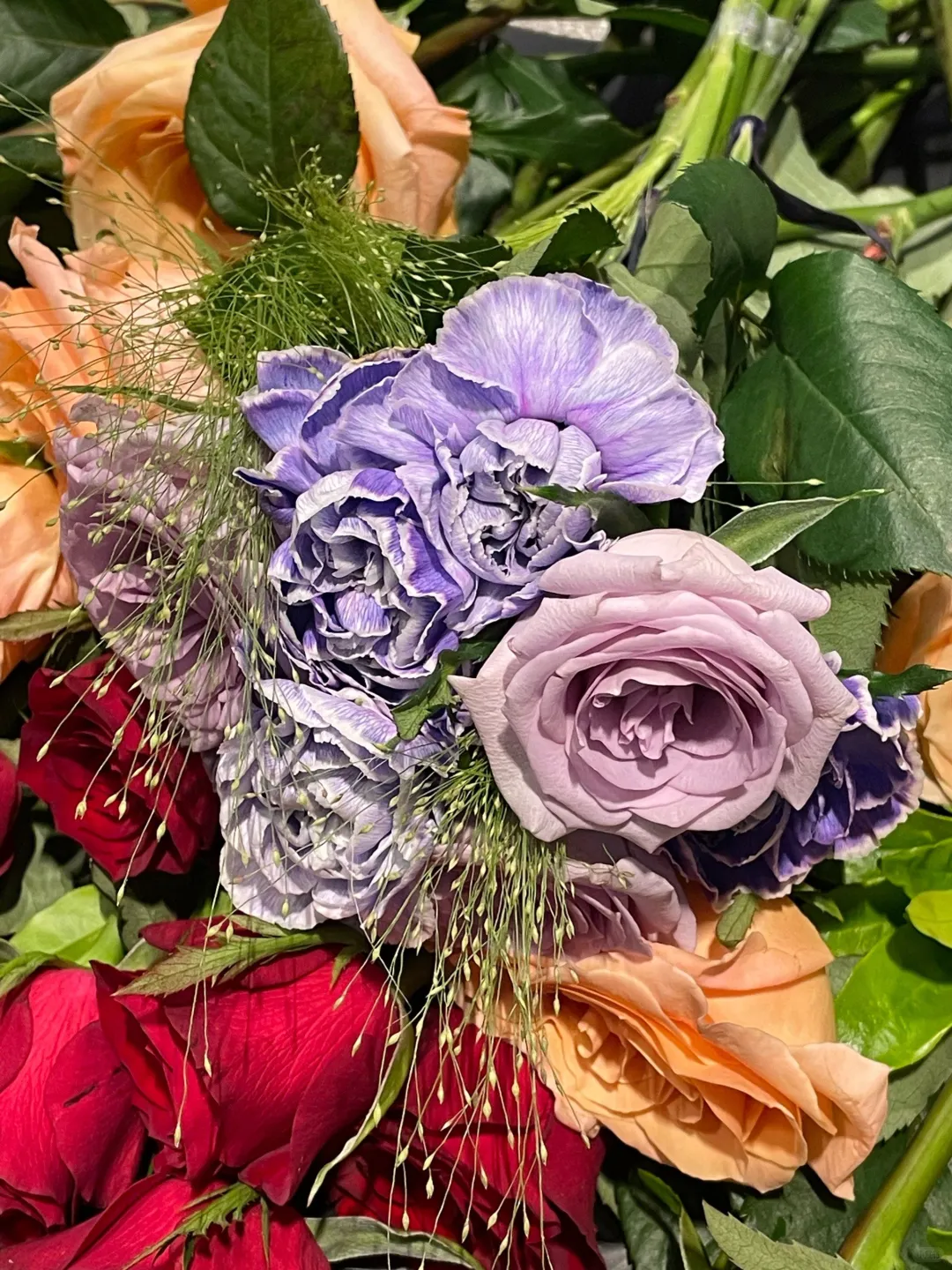 漂亮的花当然给漂亮的你啦！！！