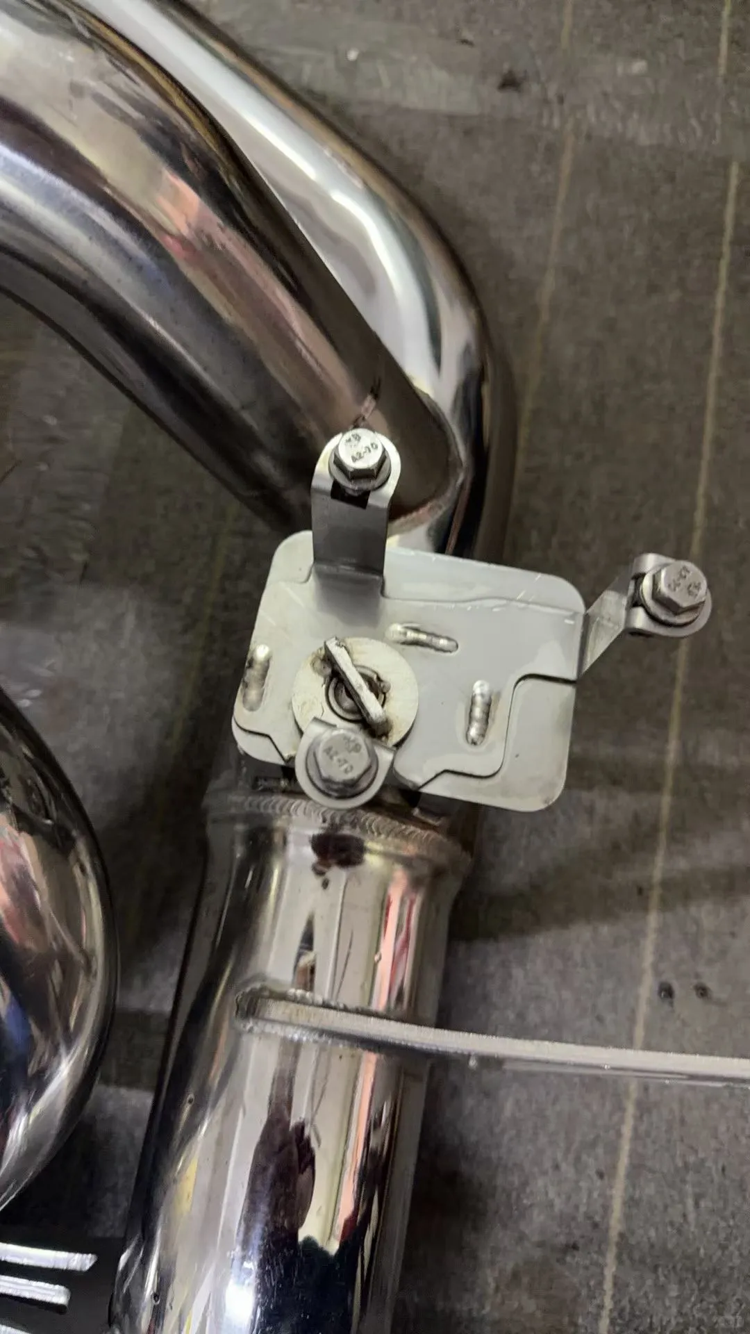 宝马G80 M3/G82 M4专用Capristo中尾段排气