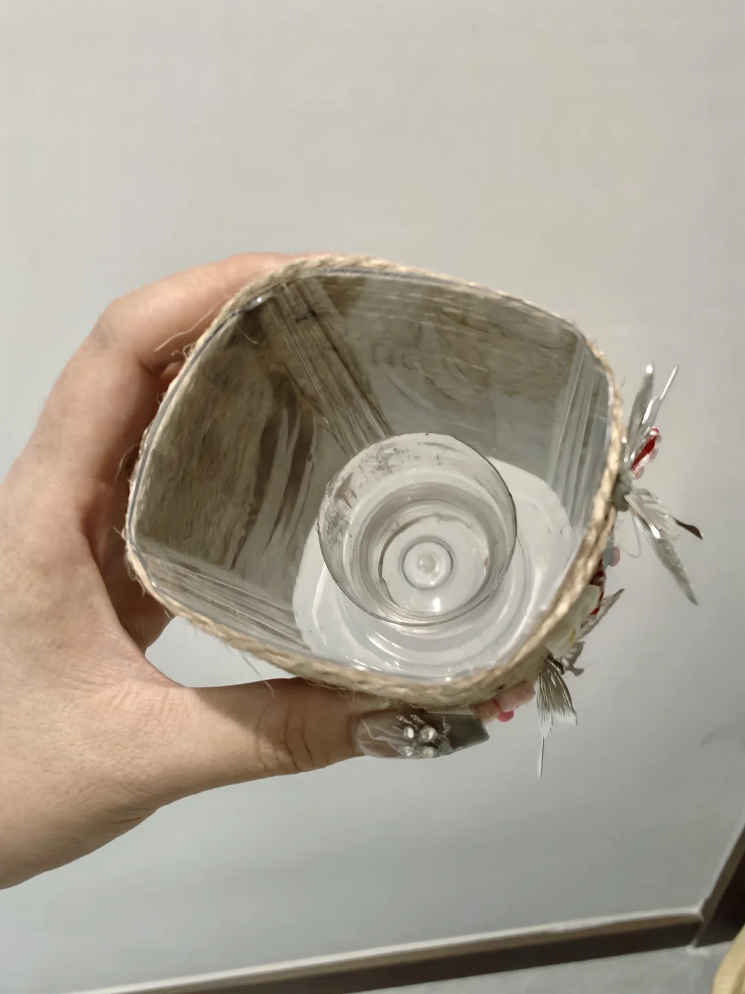 用废品做起来的创意～～～谁还能认出东方树叶