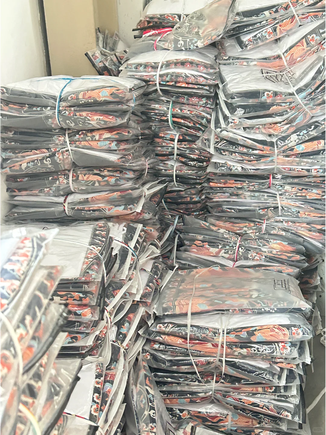 别看了，我们就是源头女装供应链！