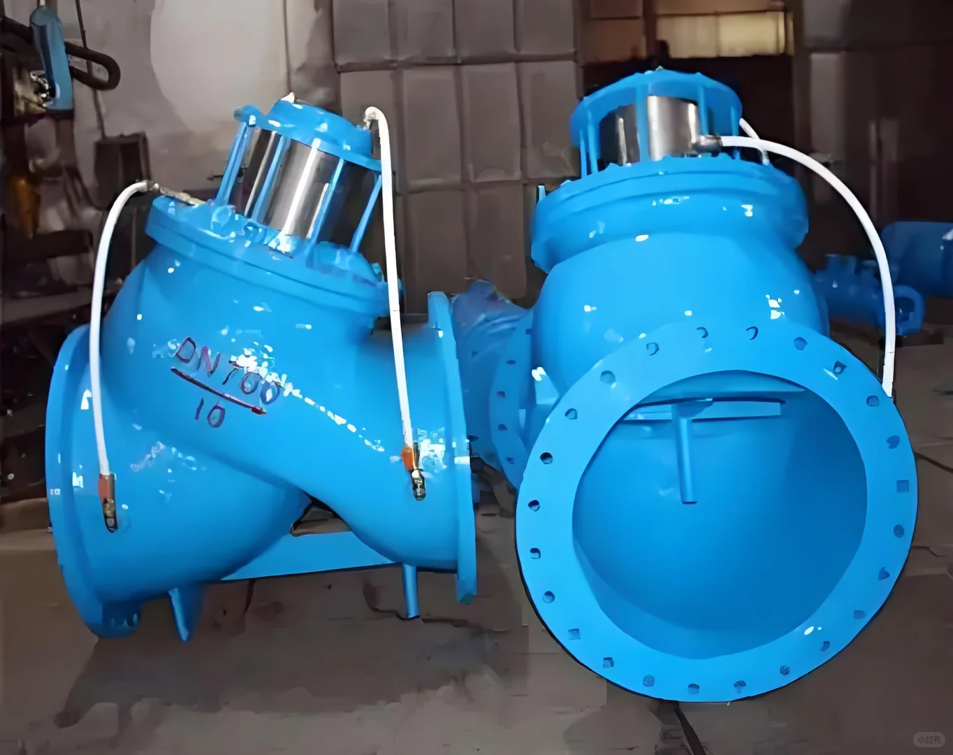 活塞式多功能水泵控制阀