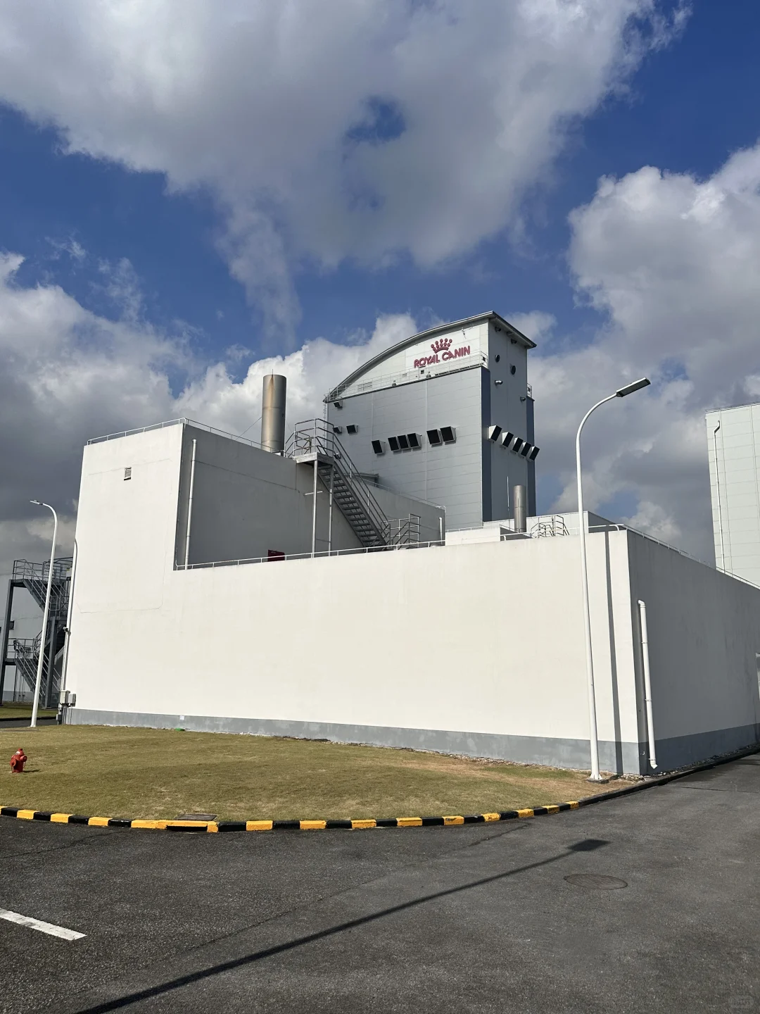 参观皇家宠物食品上海铂金工厂