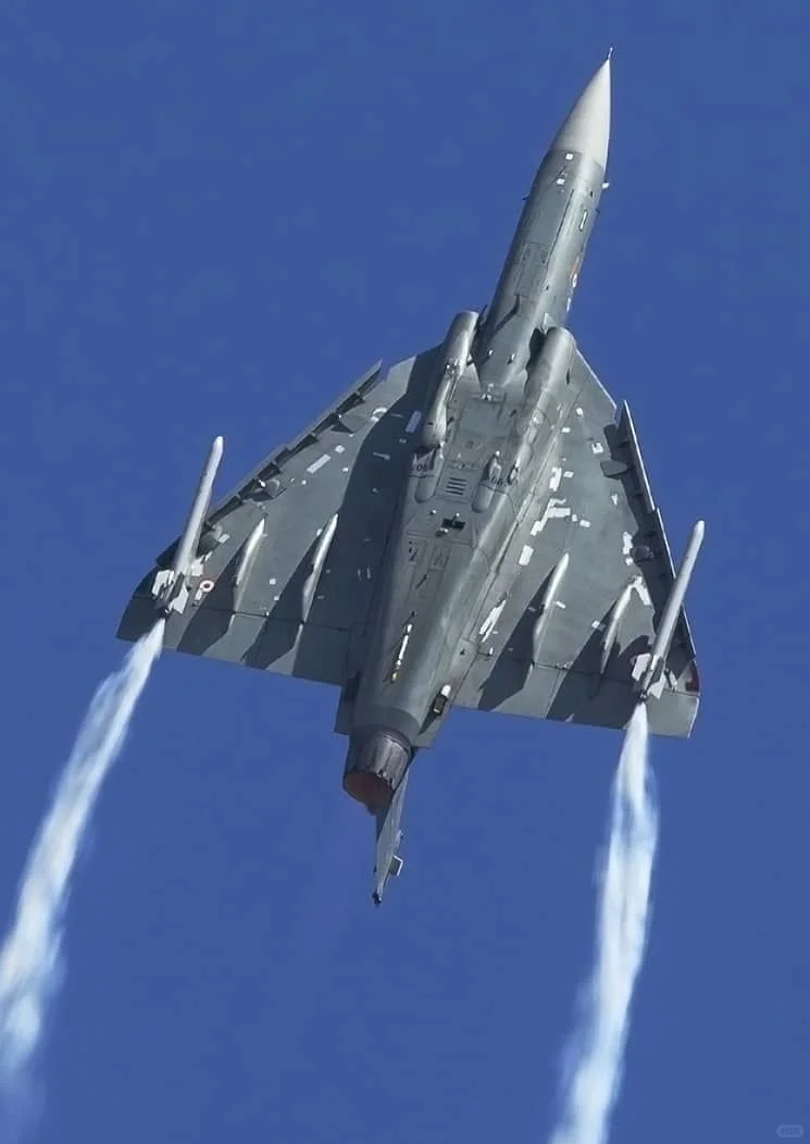 印度“光辉”战斗机