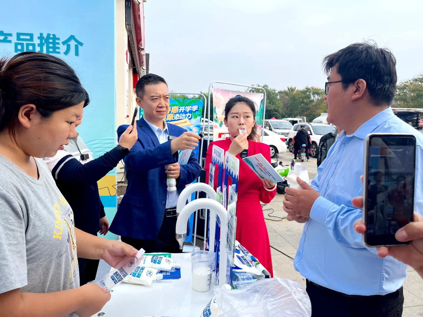 ?奈高陪您一起逛早市啦?