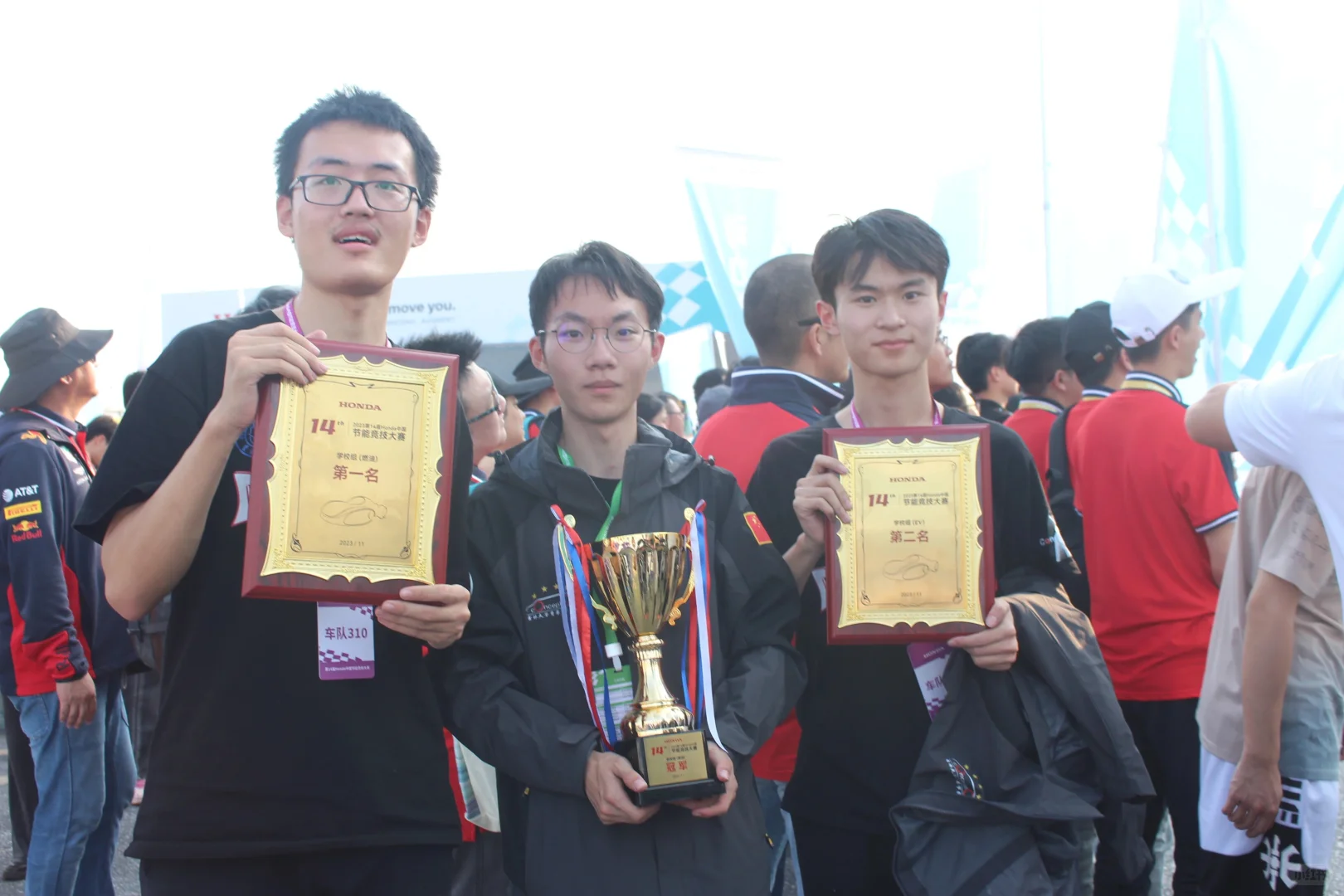 往昔，辉煌似繁星闪耀