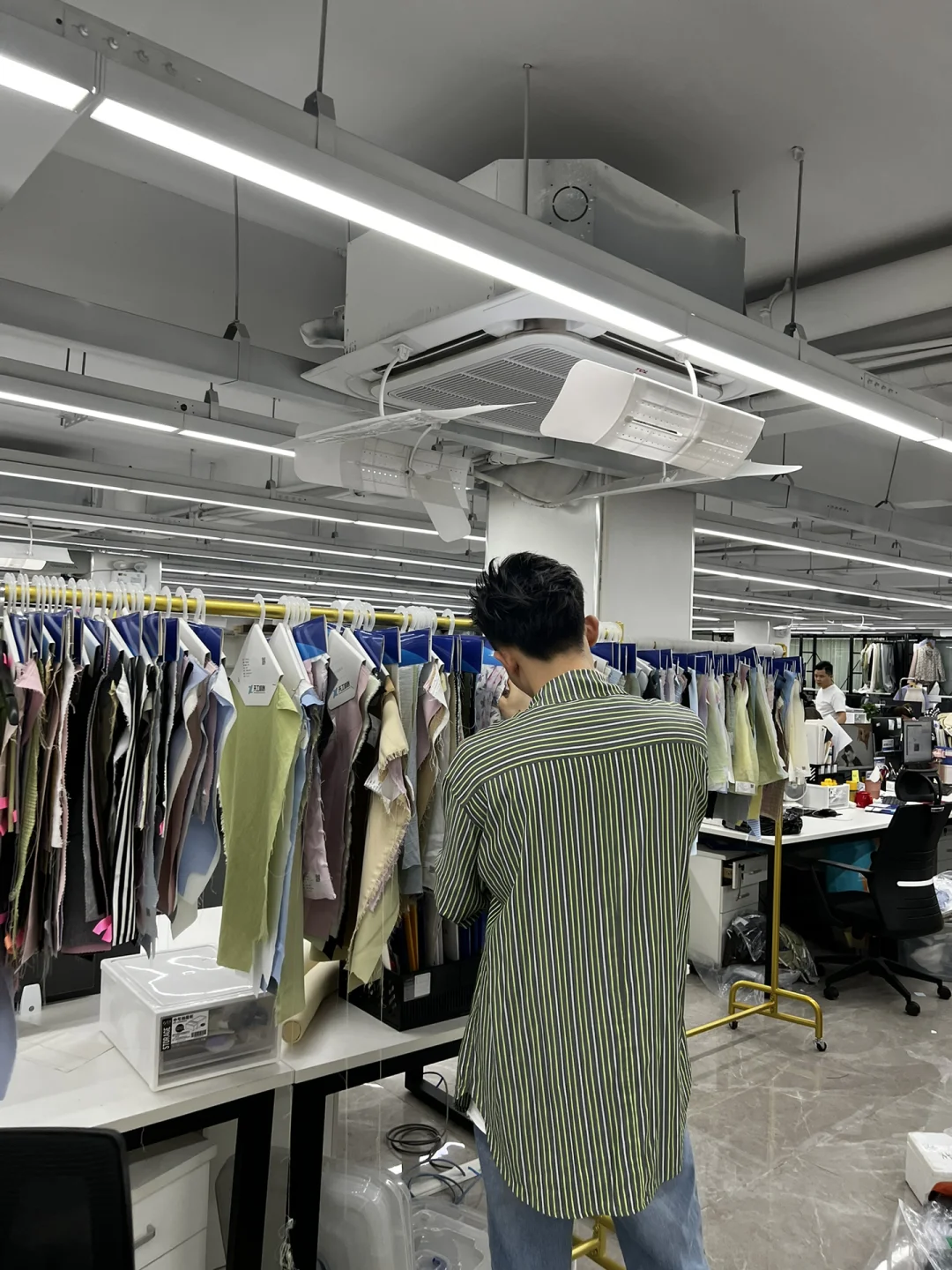 可小批量拿货的女装供应链 3件起