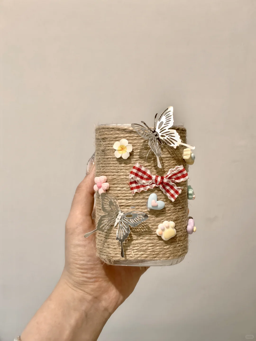 用废品做起来的创意～～～谁还能认出东方树叶