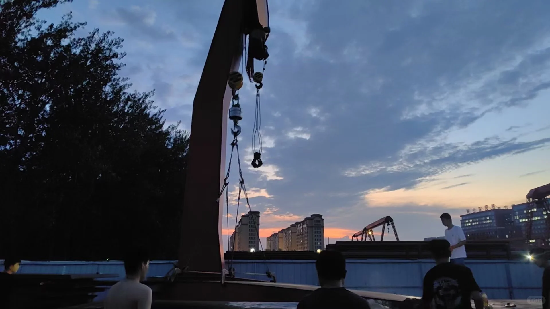 蛋蛋后在钢材城的一天之外贸大佬