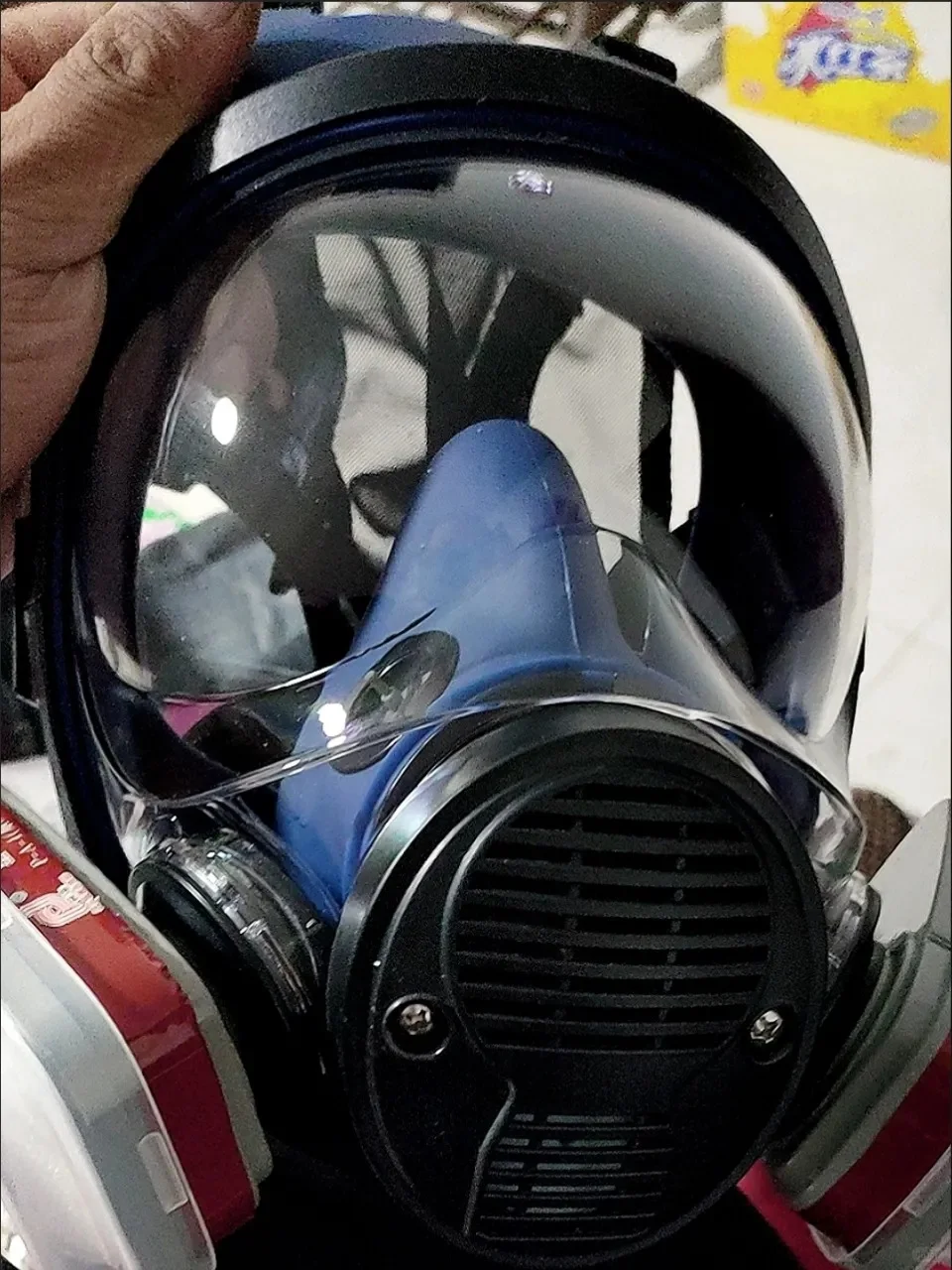 喷漆工肺的救星！这面具让我少吸3公斤毒气