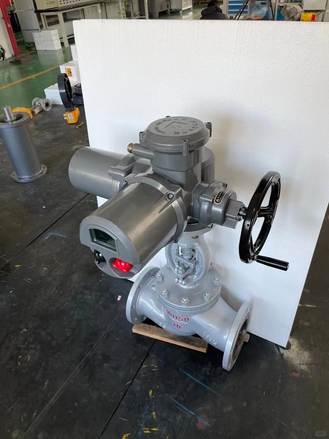 电动调节截止阀