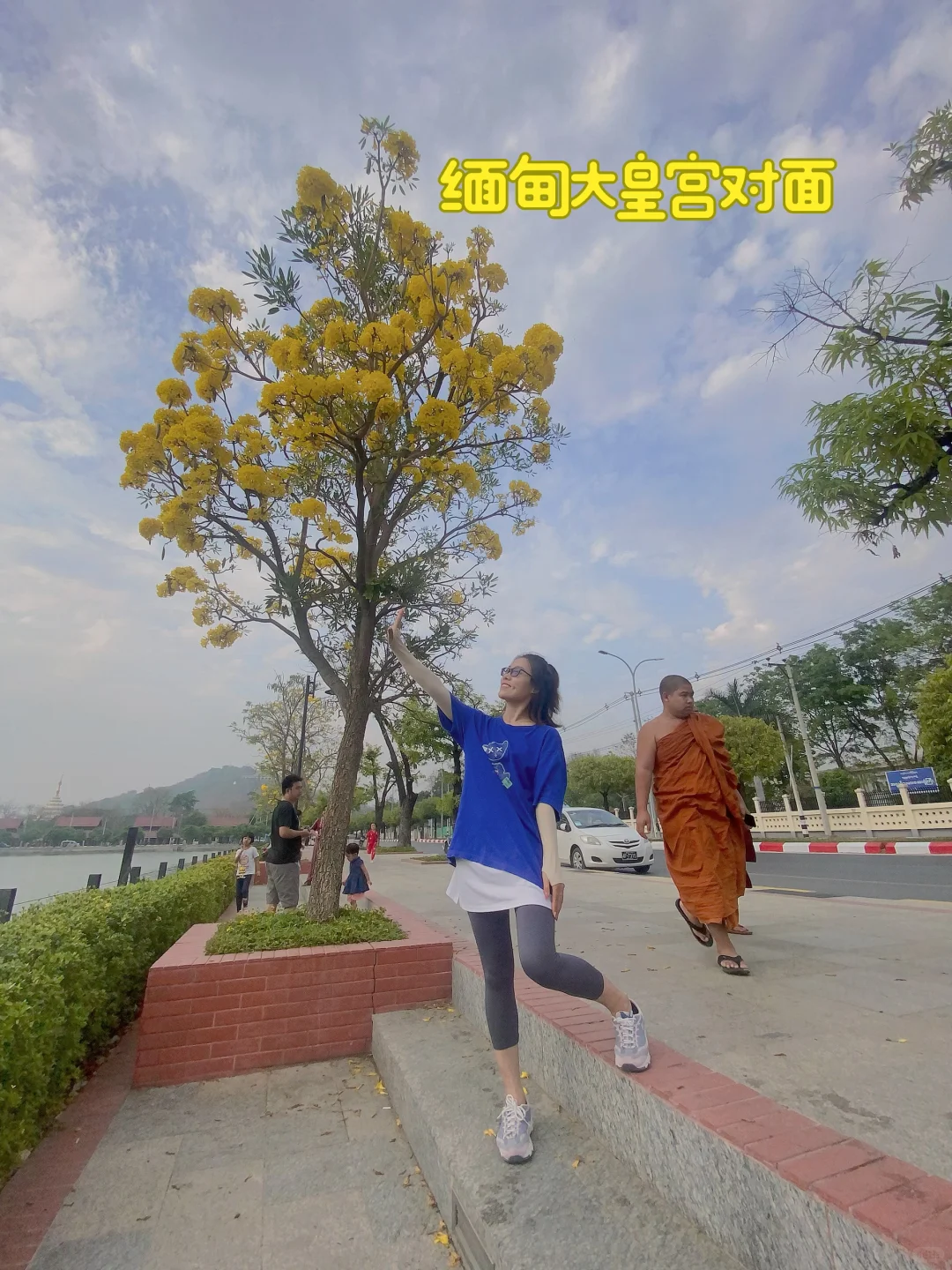 中缅源头翡翠批发市场现场代购