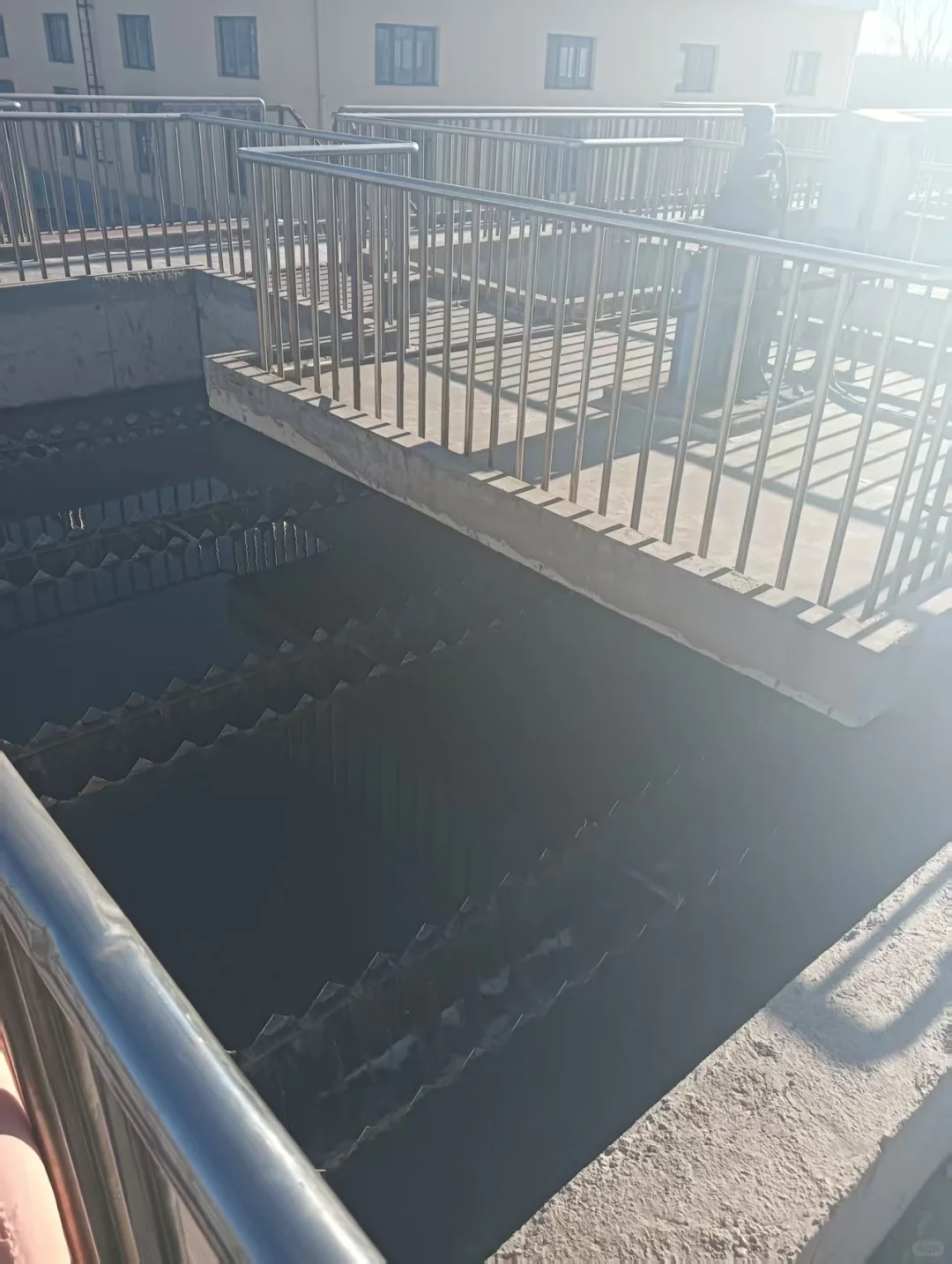 污水厂长日记-星期五?