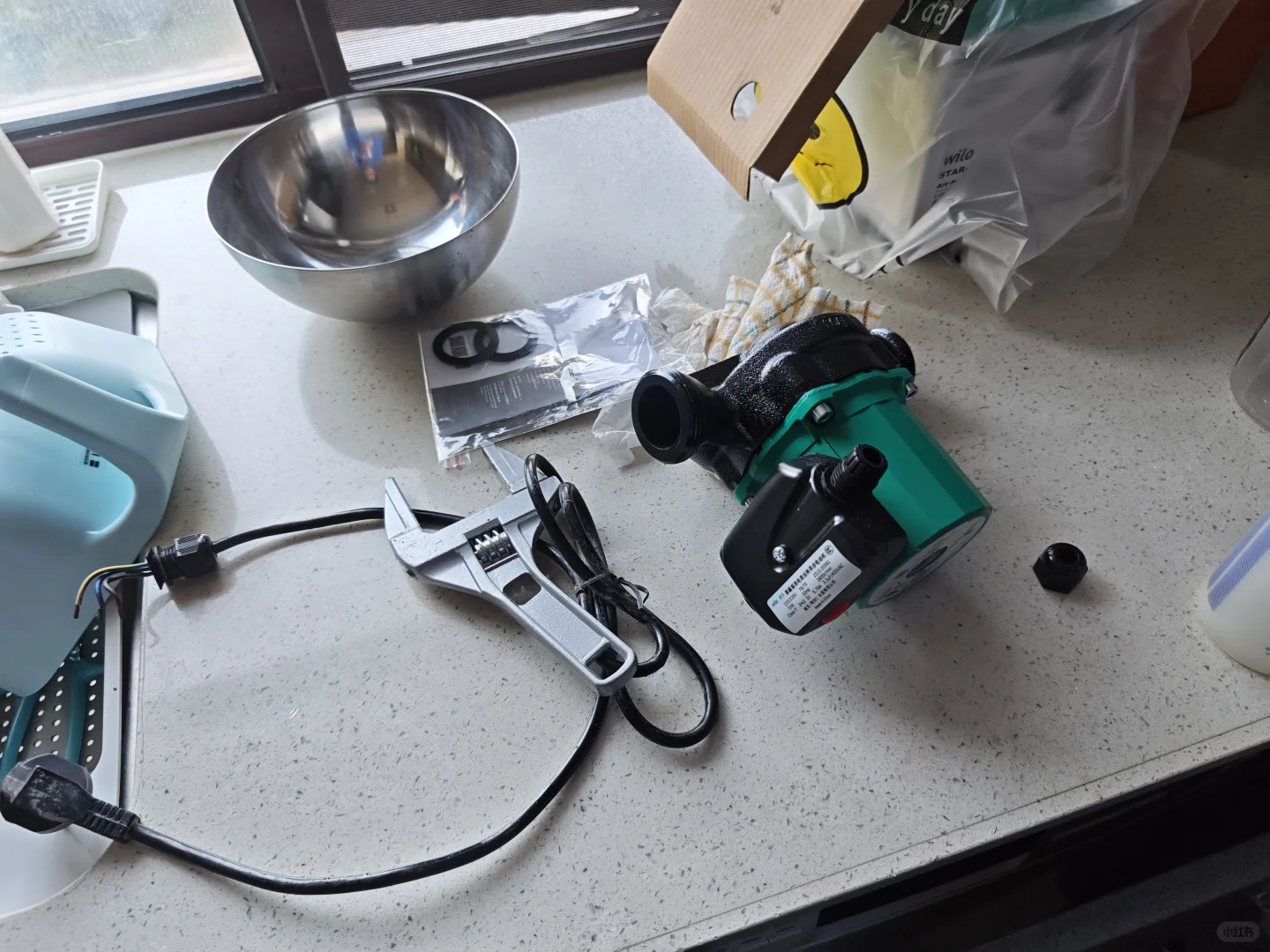 更换地暖耦合罐循环泵