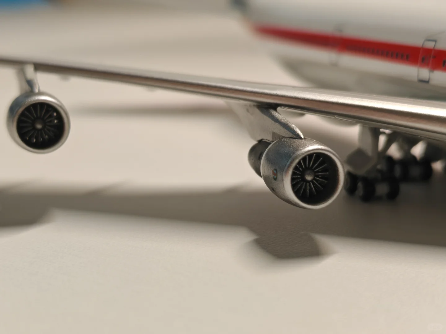 YY wings首架波音747-100模型。