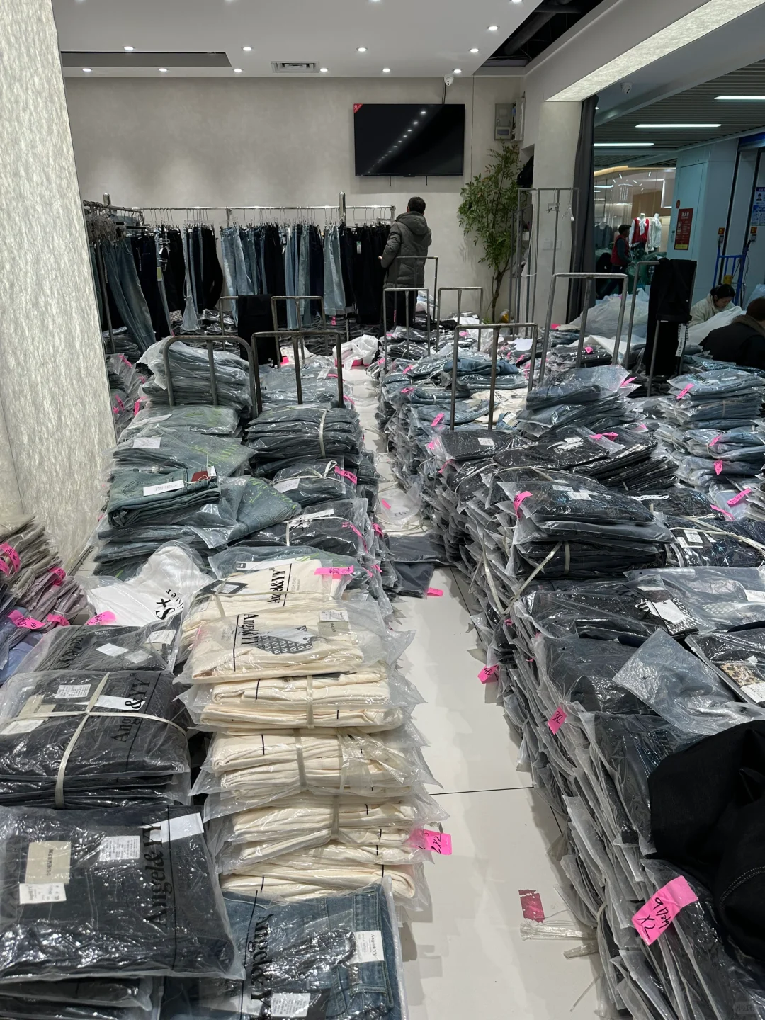 新手小白拿货去郑州二批还是广州一批❓