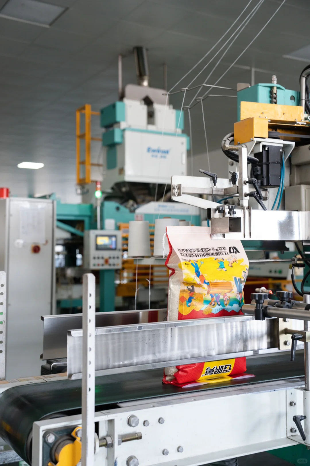 一起走进老娘舅的车间，我们是源头厂家