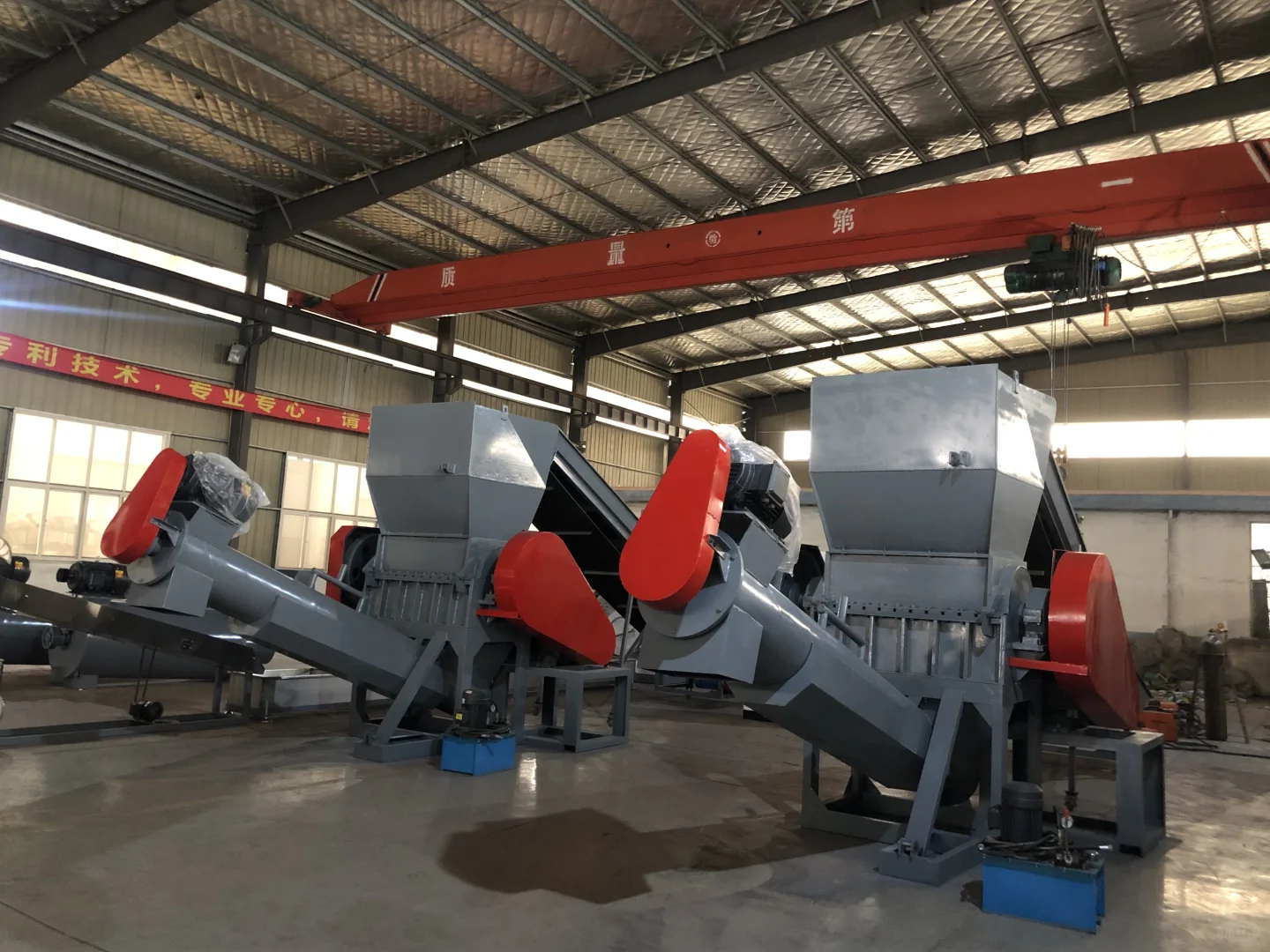 国外塑料机械设备买不起？国内更有性价比！