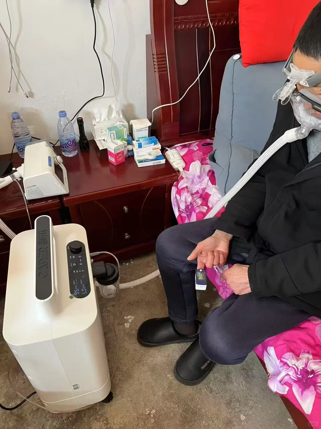 爷爷说浪费钱的制氧机，成了离不开的老伙计
