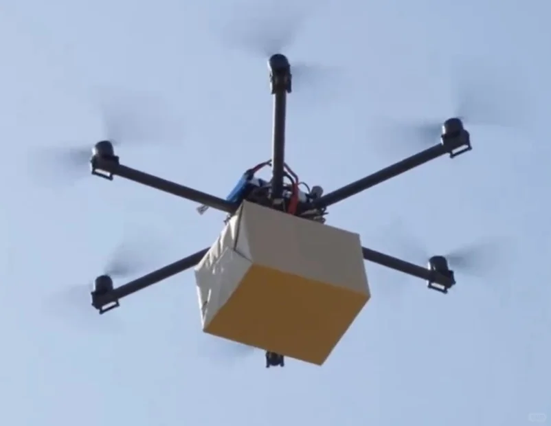 吊装无人机-货物搬运和运输的新型无人机