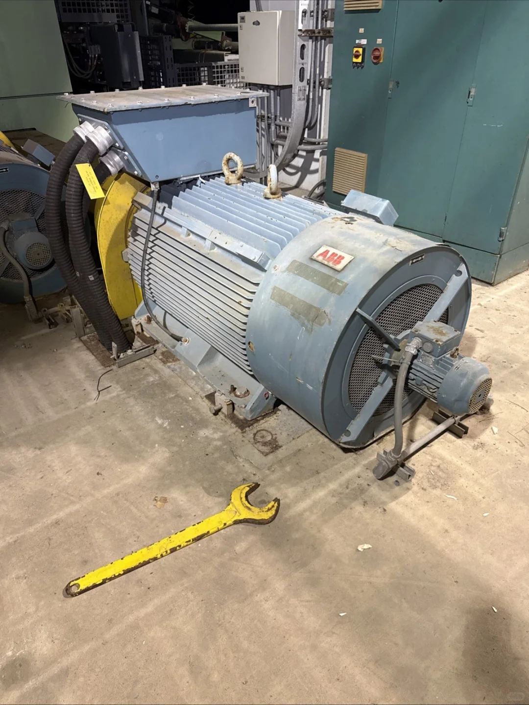 ✨工业巨兽！ABB电机HXR，力量与美学并存！